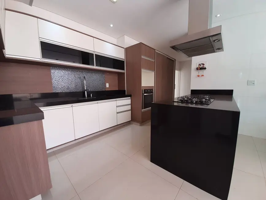 Foto 17 de Casa com 3 quartos para alugar, 450m2 em Residencial Eco Village I, Sao Jose Do Rio Preto - SP