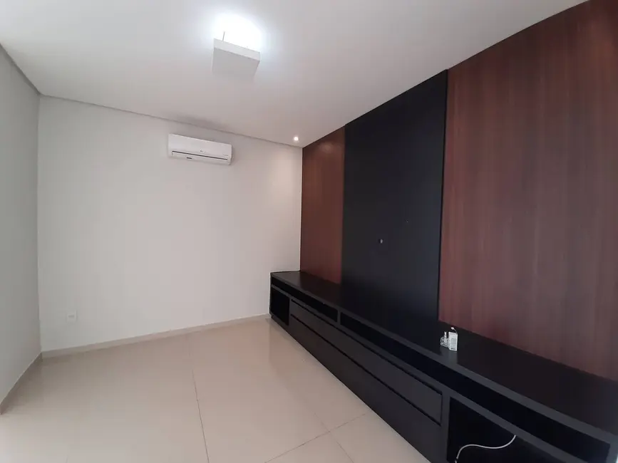 Casa com 3 quartos para alugar, 450m2 em Residencial Eco Village I, Sao Jose Do Rio Preto - SP - imagem 5 Foto 5 de Casa com 3 quartos para alugar, 450m2 em Residencial Eco Village I, Sao Jose Do Rio Preto - SP