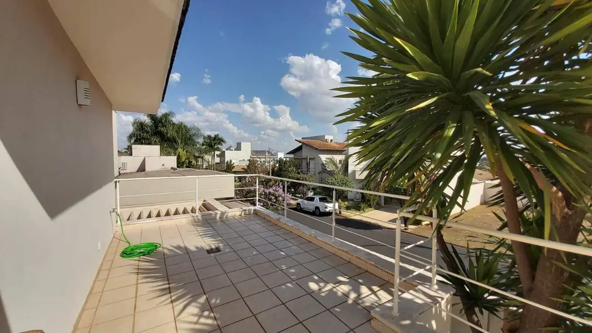 Casa com 3 quartos à venda, 360m2 em Residencial Marcia, Sao Jose Do Rio Preto - SP - imagem 6 Foto 6 de Casa com 3 quartos à venda, 360m2 em Residencial Marcia, Sao Jose Do Rio Preto - SP