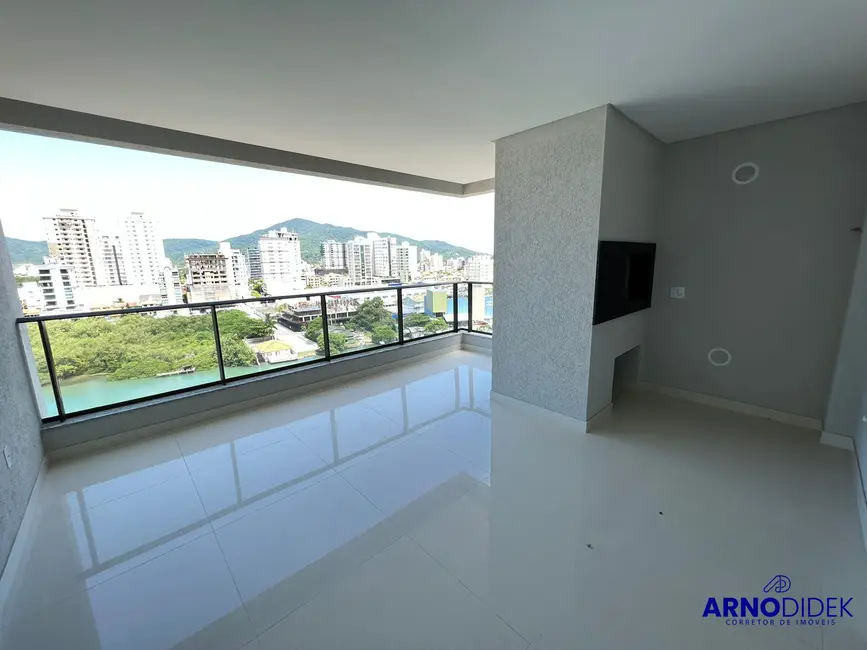 Foto 7 de Apartamento com 4 quartos à venda, 200m2 em Meia Praia, Itapema - SC