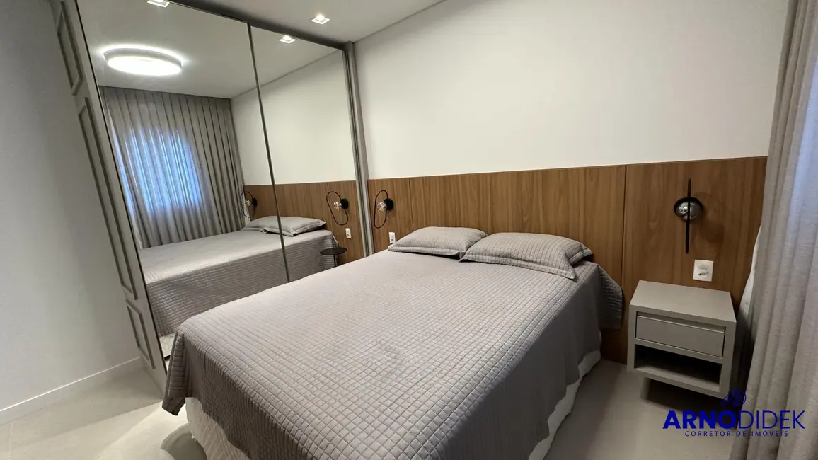 Foto 8 de Apartamento com 4 quartos à venda, 160m2 em Meia Praia, Itapema - SC