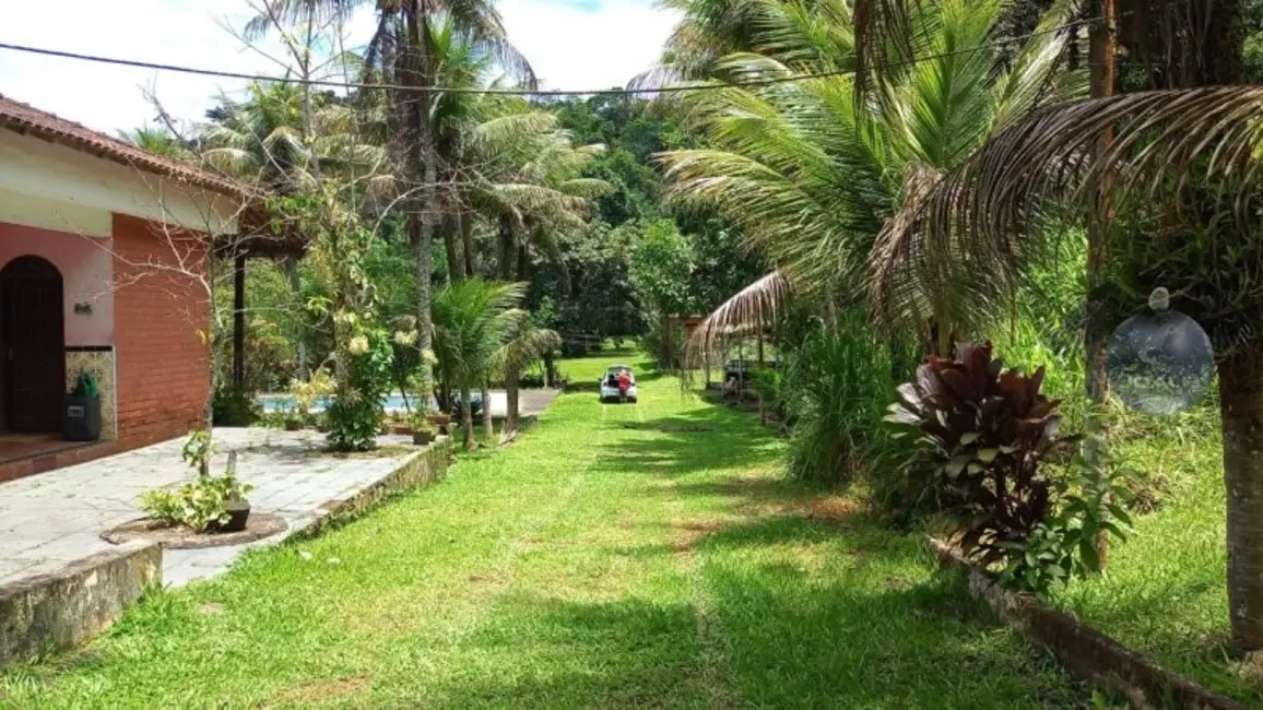 Foto 16 de Chácara à venda, 5000m2 em Mage - RJ