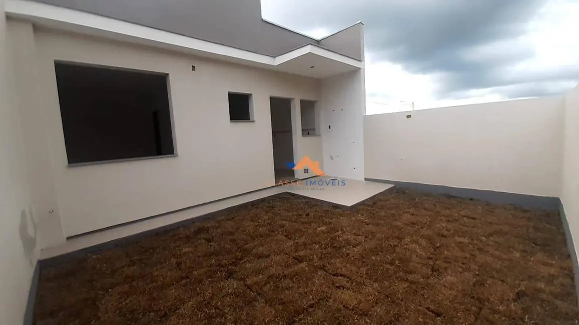 Casa com 2 quartos à venda, 100m2 em Oriço, Gravatai - RS - imagem 6 Foto 6 de Casa com 2 quartos à venda, 100m2 em Oriço, Gravatai - RS