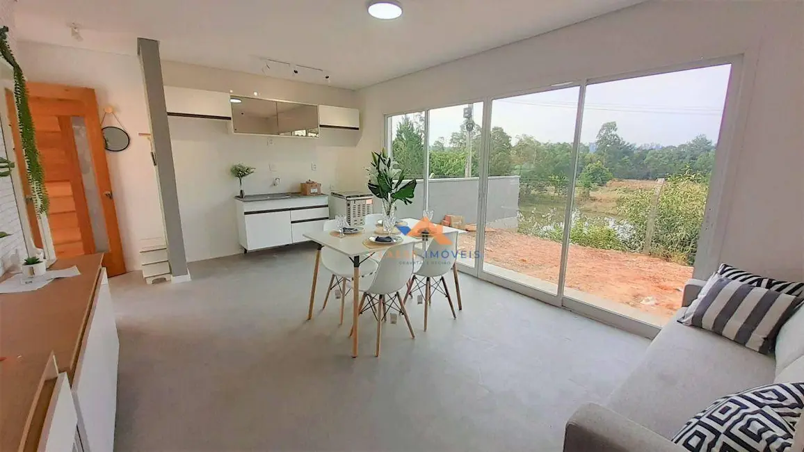 Casa com 2 quartos à venda, 60m2 em Neópolis, Gravatai - RS - imagem 3 Foto 3 de Casa com 2 quartos à venda, 60m2 em Neópolis, Gravatai - RS