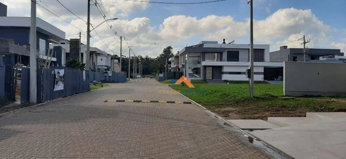 Foto 3 de Casa com 3 quartos à venda, 378m2 em Distrito Industrial, Cachoeirinha - RS