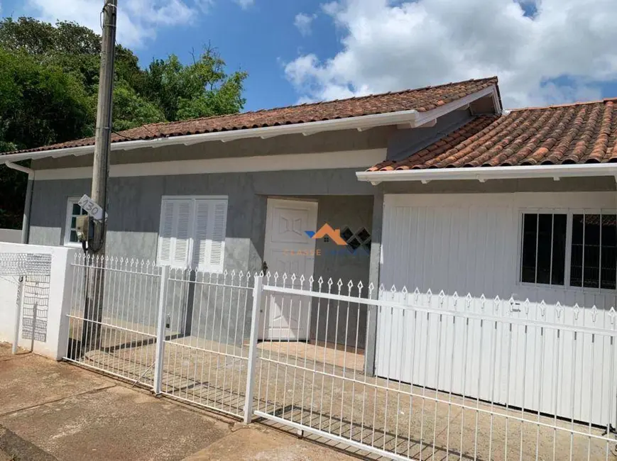 Foto 2 de Casa com 2 quartos à venda, 160m2 em Cruzeiro, Gravatai - RS