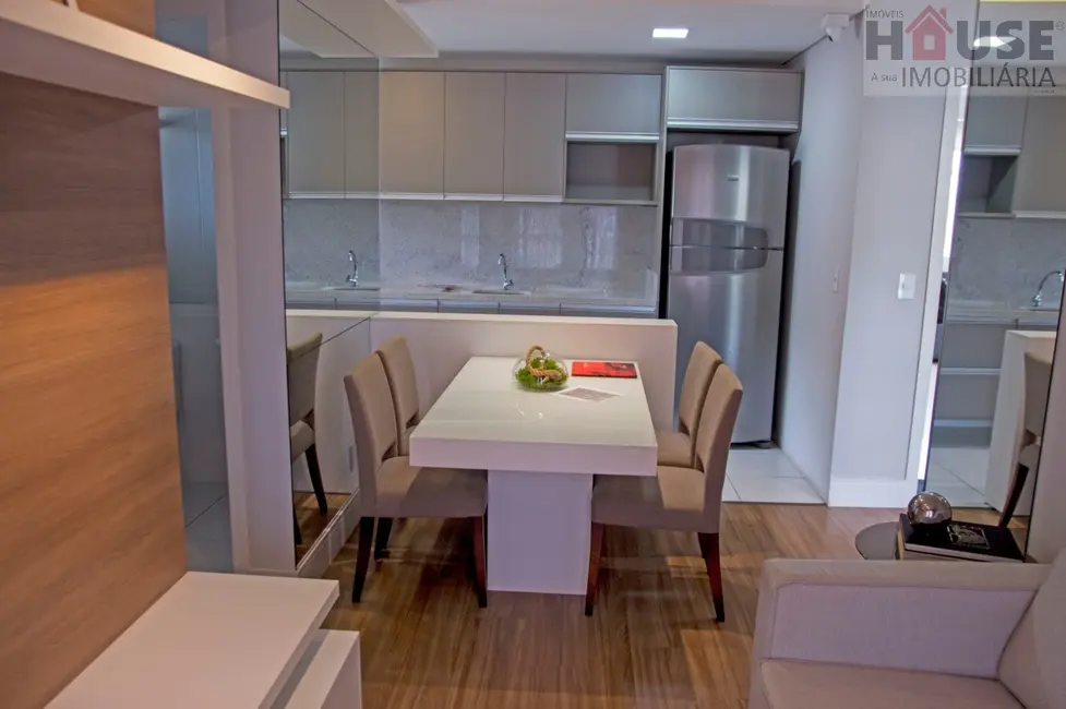 Apartamento com 2 quartos à venda, 60m2 em Centro, Sao Jose Dos Pinhais - PR - imagem 7 Foto 7 de Apartamento com 2 quartos à venda, 60m2 em Centro, Sao Jose Dos Pinhais - PR