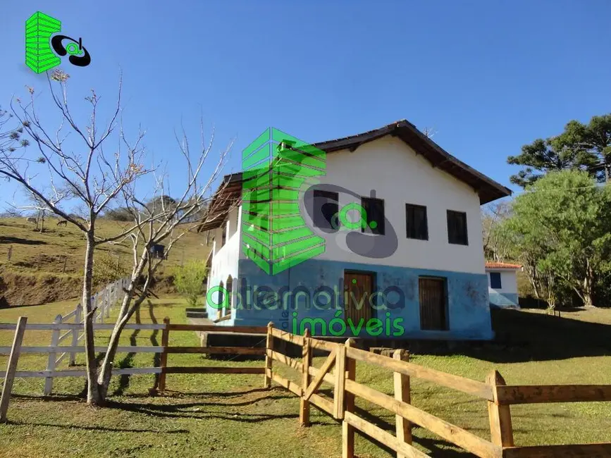 Foto 3 de Fazenda / Haras à venda, 31m2 em Santo Antonio Do Pinhal - SP