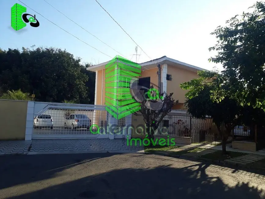 Foto 2 de Casa com 3 quartos à venda, 431m2 em Tremembe - SP