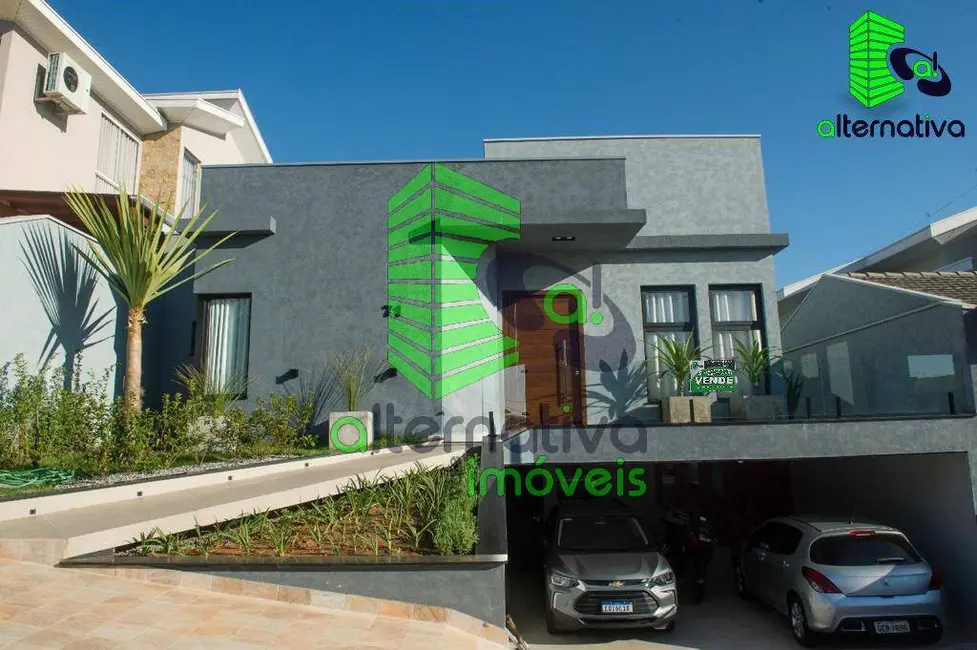Foto 2 de Casa com 3 quartos à venda, 313m2 em Jardim Baronesa, Taubate - SP