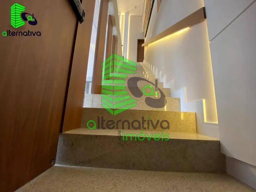 Foto 5 de Casa com 3 quartos à venda, 313m2 em Jardim Baronesa, Taubate - SP