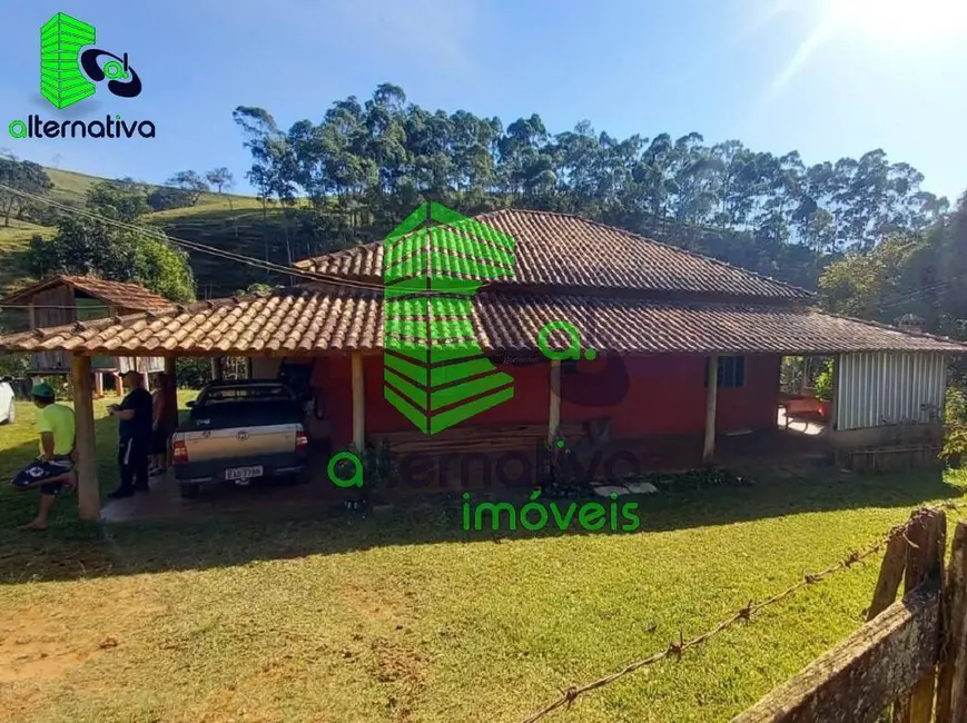 Foto 1 de Sítio / Rancho com 3 quartos à venda, 8m2 em Cunha - SP