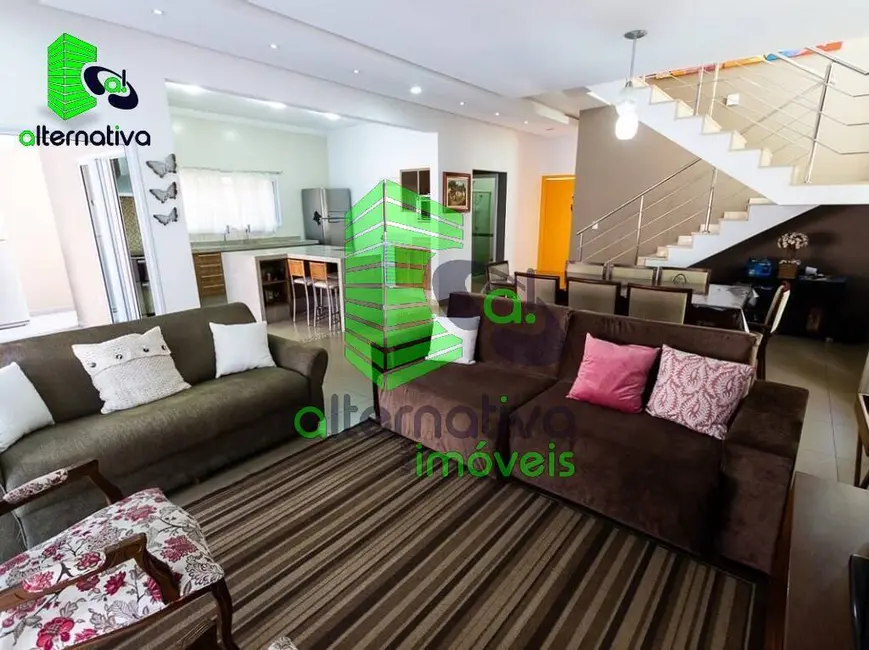 Foto 5 de Casa com 3 quartos à venda, 300m2 em Tremembe - SP