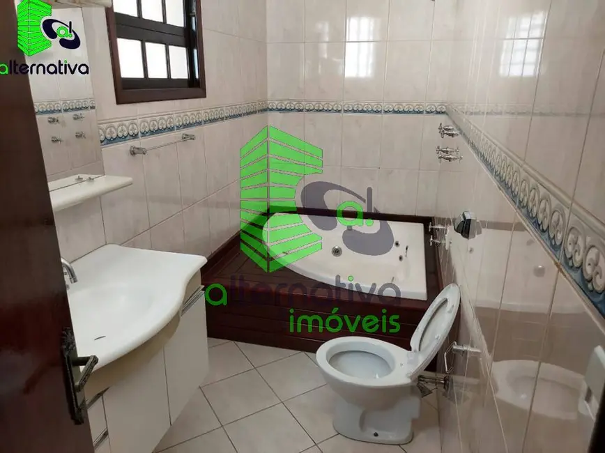 Foto 9 de Casa com 3 quartos à venda, 450m2 em Taubate - SP