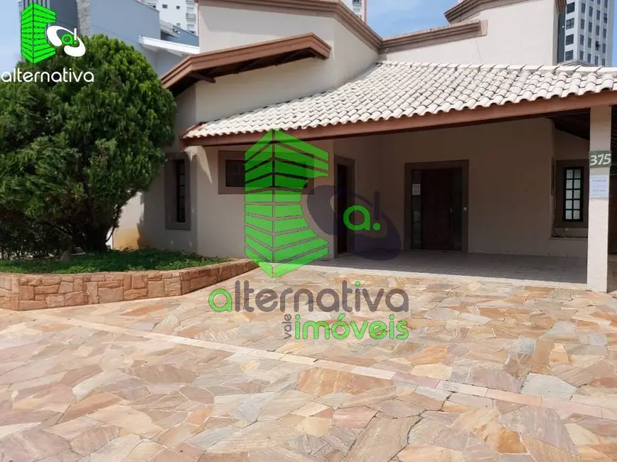 Foto 2 de Casa com 3 quartos à venda, 450m2 em Taubate - SP