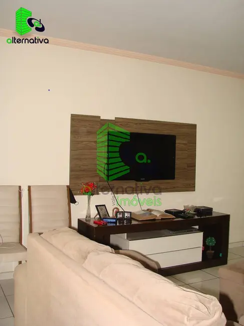 Foto 3 de Apartamento com 2 quartos à venda, 61m2 em Vila São Geraldo, Taubate - SP