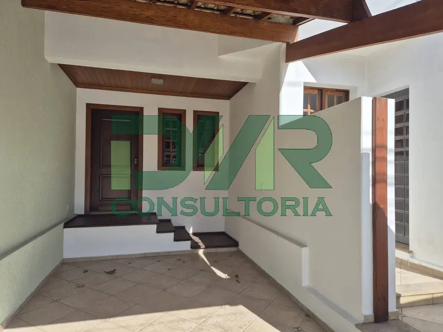 Foto 5 de Casa com 3 quartos à venda, 208m2 em Centro, Tremembe - SP