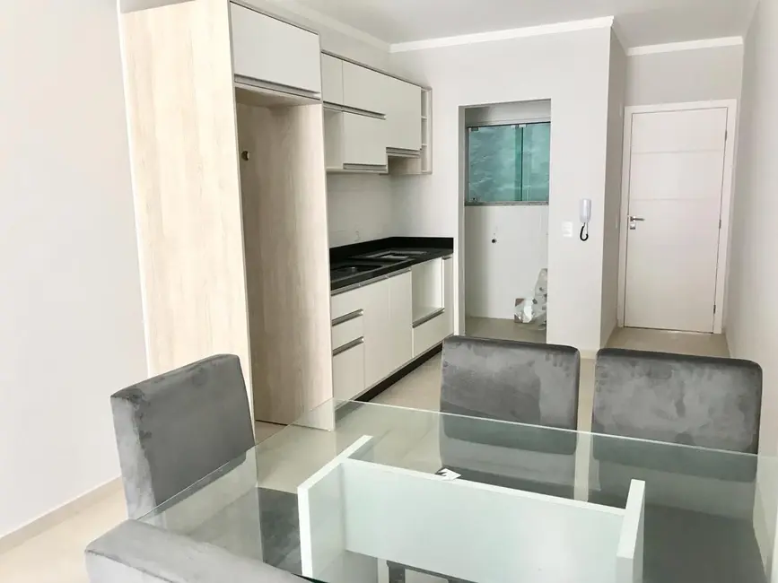 Foto 3 de Apartamento com 2 quartos à venda, 63m2 em Bombinhas - SC