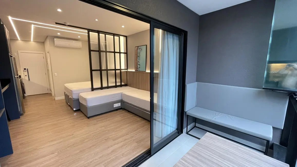 Foto 2 de Loft / Flat com 1 quarto à venda, 34m2 em Bombinhas - SC