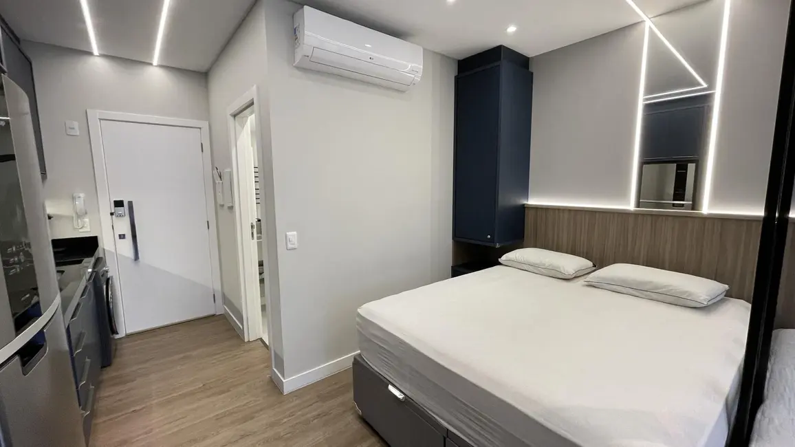 Foto 3 de Loft / Flat com 1 quarto à venda, 34m2 em Bombinhas - SC