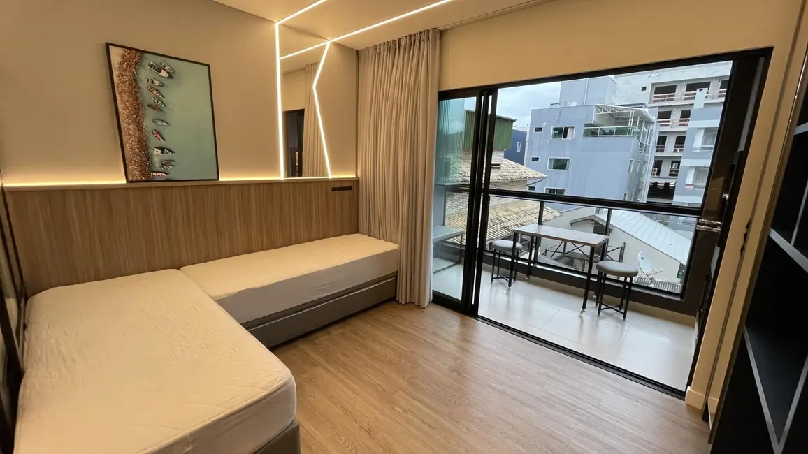 Foto 5 de Loft / Flat com 1 quarto à venda, 34m2 em Bombinhas - SC