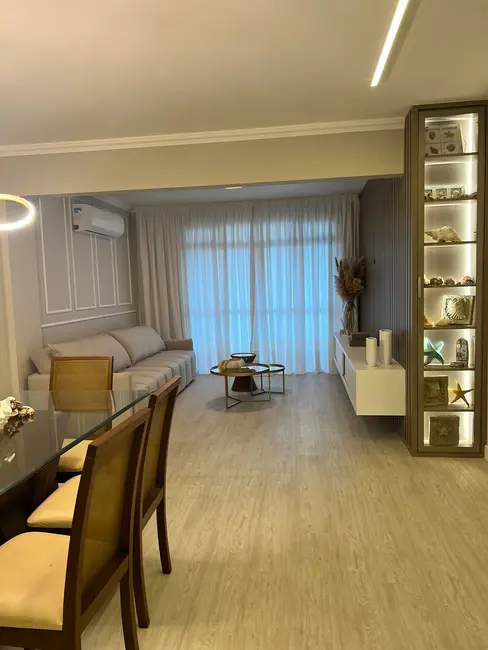 Apartamento com 3 quartos para alugar, 90m2 em Bombinhas - SC - imagem 1 Foto 1 de Apartamento com 3 quartos para alugar, 90m2 em Bombinhas - SC