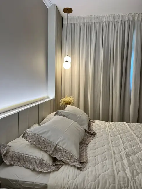 Apartamento com 3 quartos para alugar, 90m2 em Bombinhas - SC - imagem 8 Foto 8 de Apartamento com 3 quartos para alugar, 90m2 em Bombinhas - SC