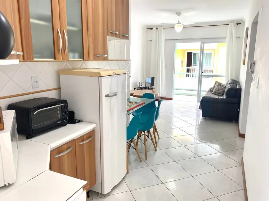 Foto 7 de Apartamento com 2 quartos para alugar, 75m2 em Bombinhas - SC