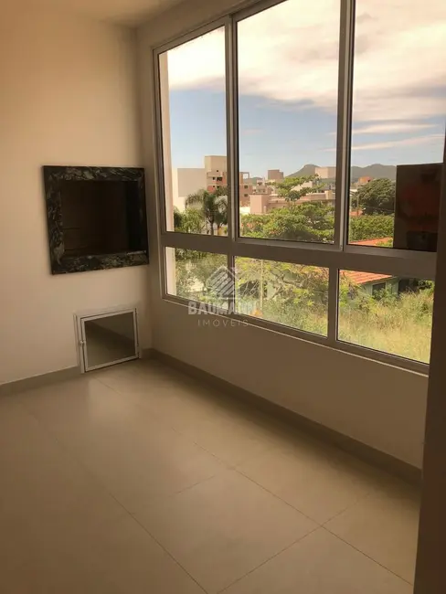 Foto 2 de Apartamento com 2 quartos à venda, 72m2 em Bombinhas - SC