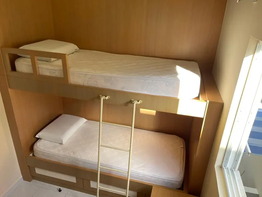 Foto 9 de Sobrado com 3 quartos para alugar, 60m2 em Bombinhas - SC