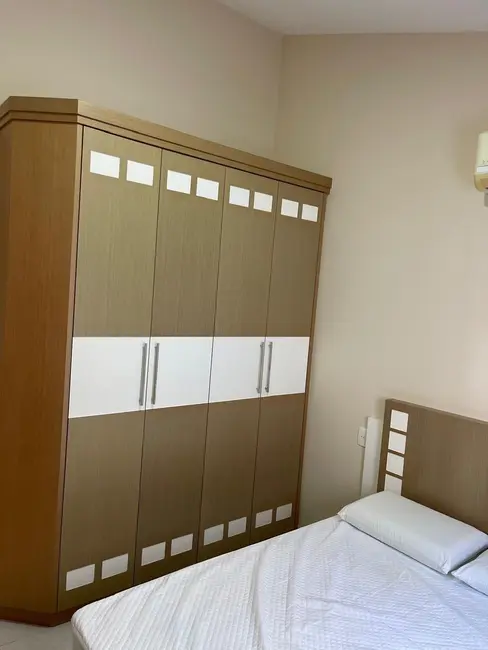 Foto 8 de Sobrado com 3 quartos para alugar, 60m2 em Bombinhas - SC