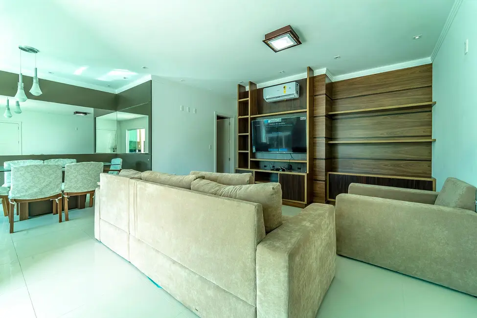 Foto 4 de Apartamento com 3 quartos para alugar, 120m2 em Bombinhas - SC