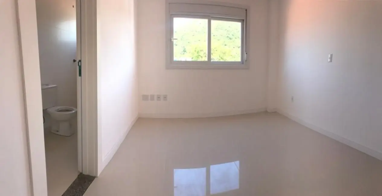 Foto 3 de Apartamento com 3 quartos à venda, 156m2 em Bombinhas - SC