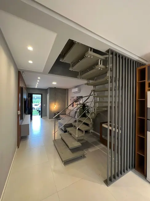 Foto 4 de Apartamento com 3 quartos à venda, 150m2 em Bombinhas - SC