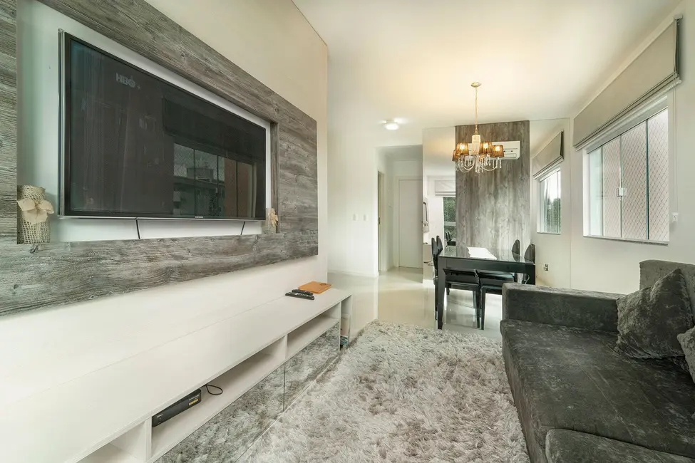 Foto 2 de Apartamento com 2 quartos para alugar, 85m2 em Bombinhas - SC