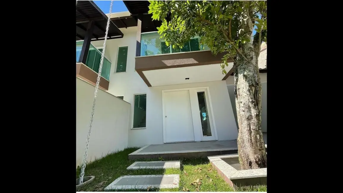 Foto 2 de Sobrado com 2 quartos à venda, 94m2 em Bombinhas - SC