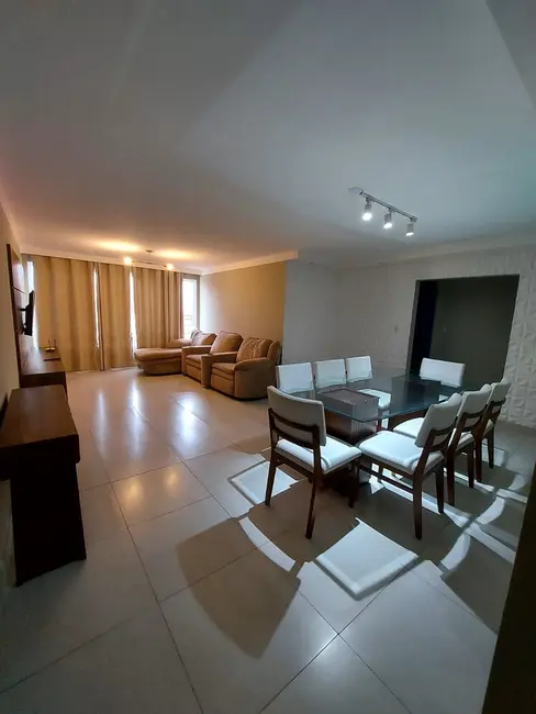 Apartamento com 3 quartos para alugar, 130m2 em Bombinhas - SC - imagem 1 Foto 1 de Apartamento com 3 quartos para alugar, 130m2 em Bombinhas - SC