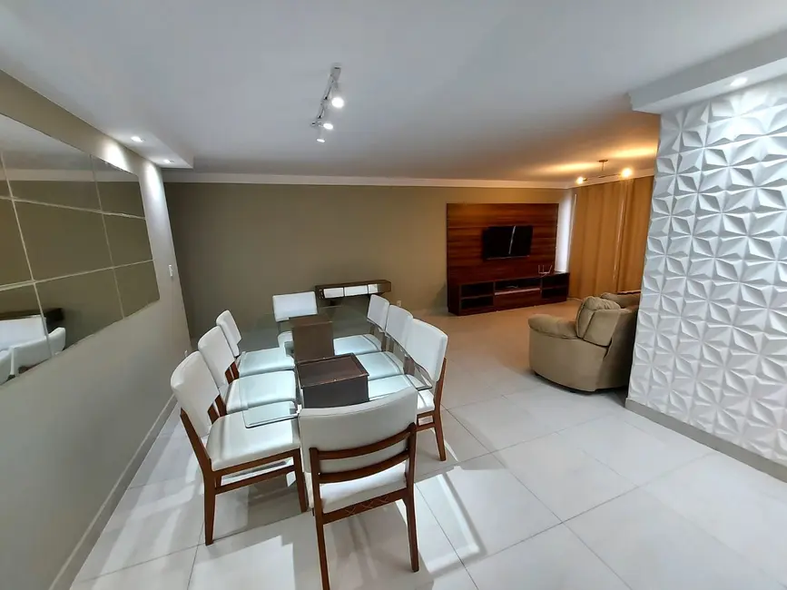 Apartamento com 3 quartos para alugar, 130m2 em Bombinhas - SC - imagem 5 Foto 5 de Apartamento com 3 quartos para alugar, 130m2 em Bombinhas - SC