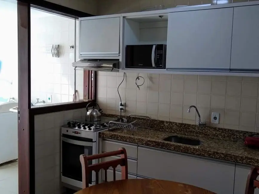 Apartamento com 3 quartos para alugar, 79m2 em Bombinhas - SC - imagem 7 Foto 7 de Apartamento com 3 quartos para alugar, 79m2 em Bombinhas - SC