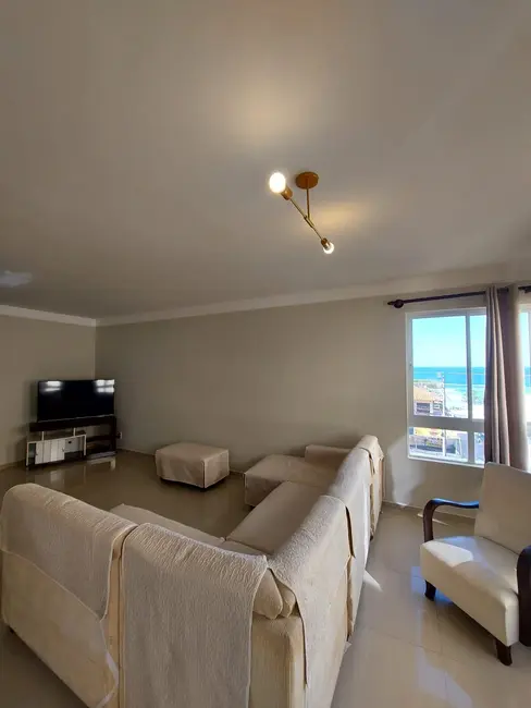 Apartamento com 3 quartos para alugar, 79m2 em Bombinhas - SC - imagem 4 Foto 4 de Apartamento com 3 quartos para alugar, 79m2 em Bombinhas - SC