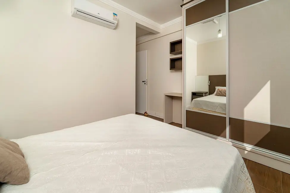 Foto 9 de Apartamento com 2 quartos para alugar, 72m2 em Bombinhas - SC