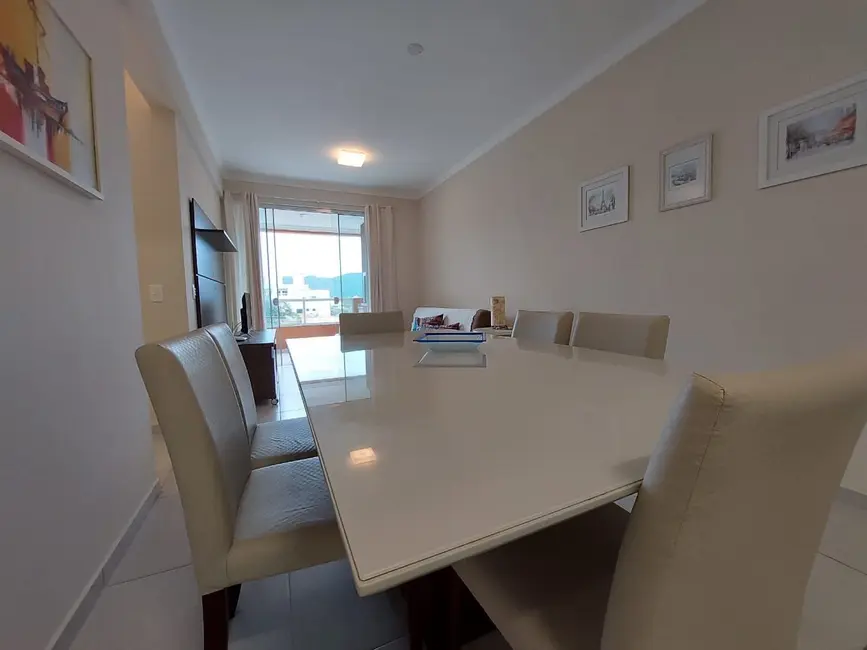 Foto 6 de Apartamento com 2 quartos à venda, 72m2 em Bombinhas - SC