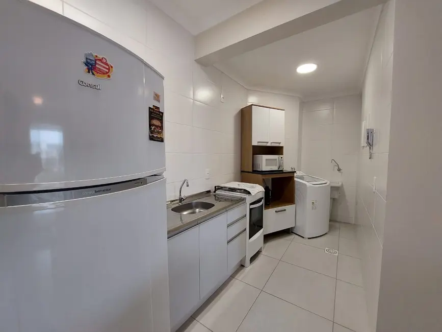 Foto 5 de Apartamento com 2 quartos à venda, 72m2 em Bombinhas - SC