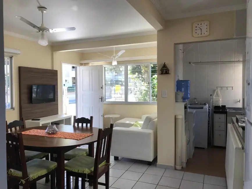 Casa com 3 quartos à venda, 150m2 em Bombinhas - SC - imagem 9 Foto 9 de Casa com 3 quartos à venda, 150m2 em Bombinhas - SC