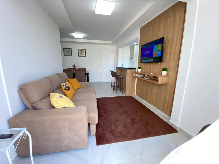 Apartamento com 2 quartos para alugar, 80m2 em Bombinhas - SC - imagem 3 Foto 3 de Apartamento com 2 quartos para alugar, 80m2 em Bombinhas - SC