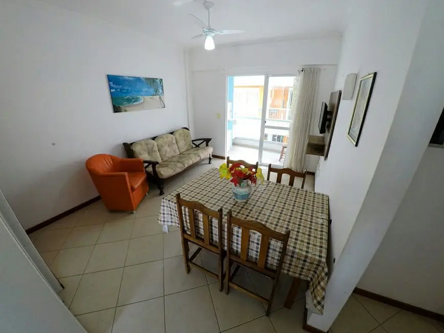 Foto 3 de Apartamento com 2 quartos para alugar, 70m2 em Bombinhas - SC