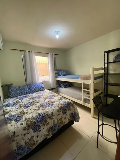 Foto 8 de Apartamento com 2 quartos para alugar, 65m2 em Bombinhas - SC