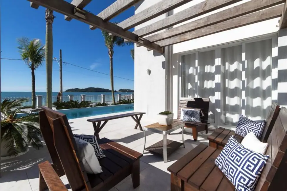 Foto 2 de Casa com 4 quartos para alugar, 462m2 em Centro, Bombinhas - SC