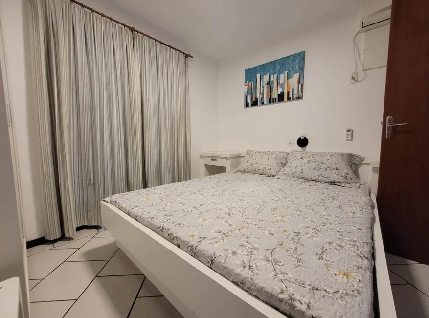 Apartamento com 2 quartos para alugar, 56m2 em Bombinhas - SC - imagem 8 Foto 8 de Apartamento com 2 quartos para alugar, 56m2 em Bombinhas - SC