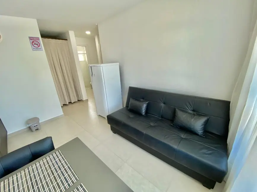 Foto 4 de Apartamento com 1 quarto para alugar, 42m2 em Bombinhas - SC